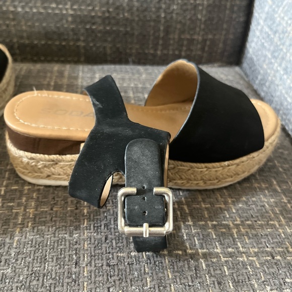 SODA Brand Wedge Type Sandals - Picture 6 of 10